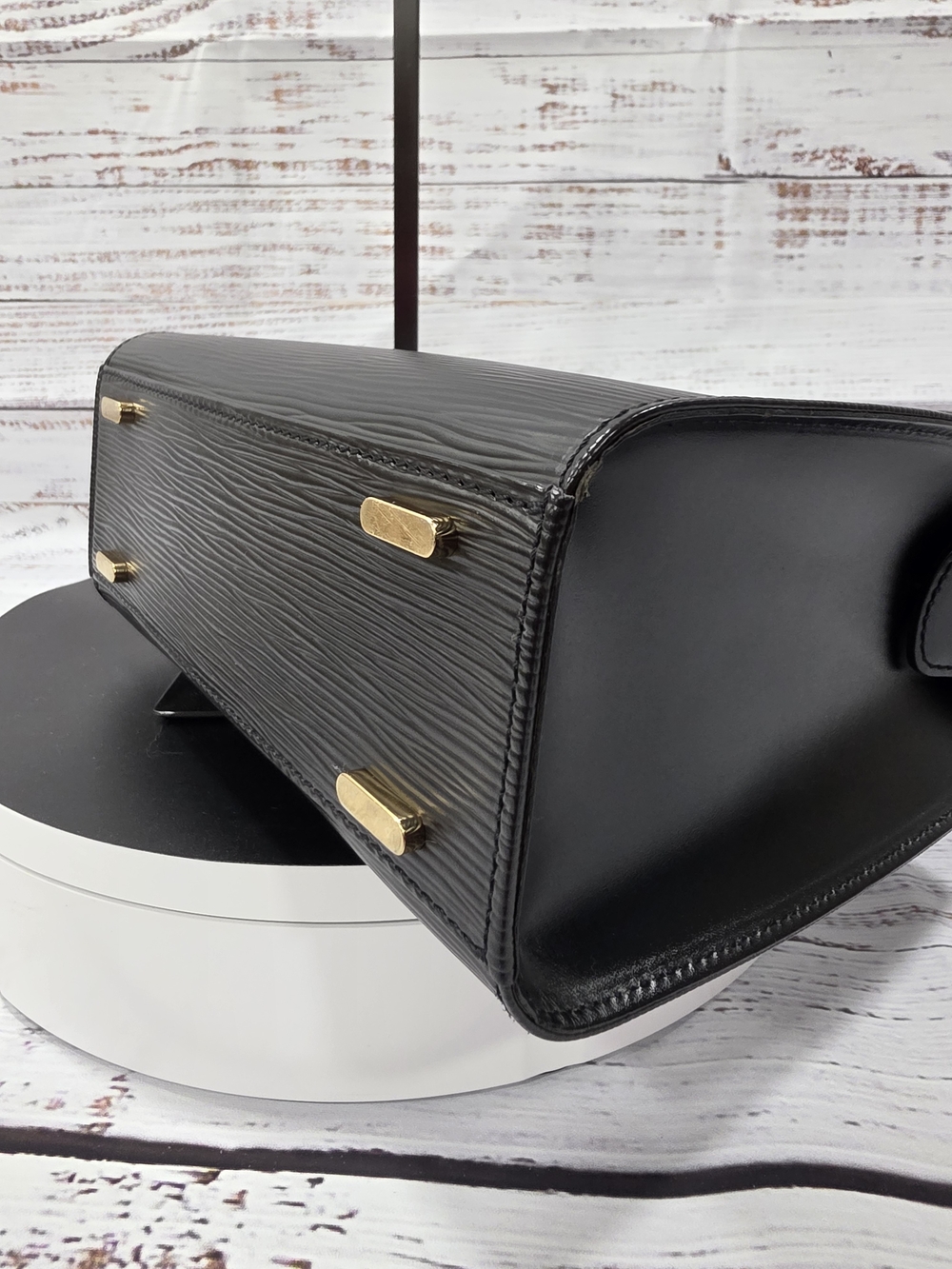 Louis Vuitton Black Epi Leather Figari PM - Picture 6 of 10